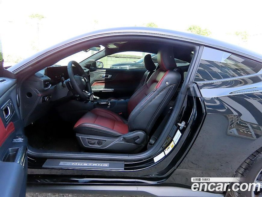 Ford Mustang 7 Generation 2.3 에코부스트 Premium Coupe (03.2024)