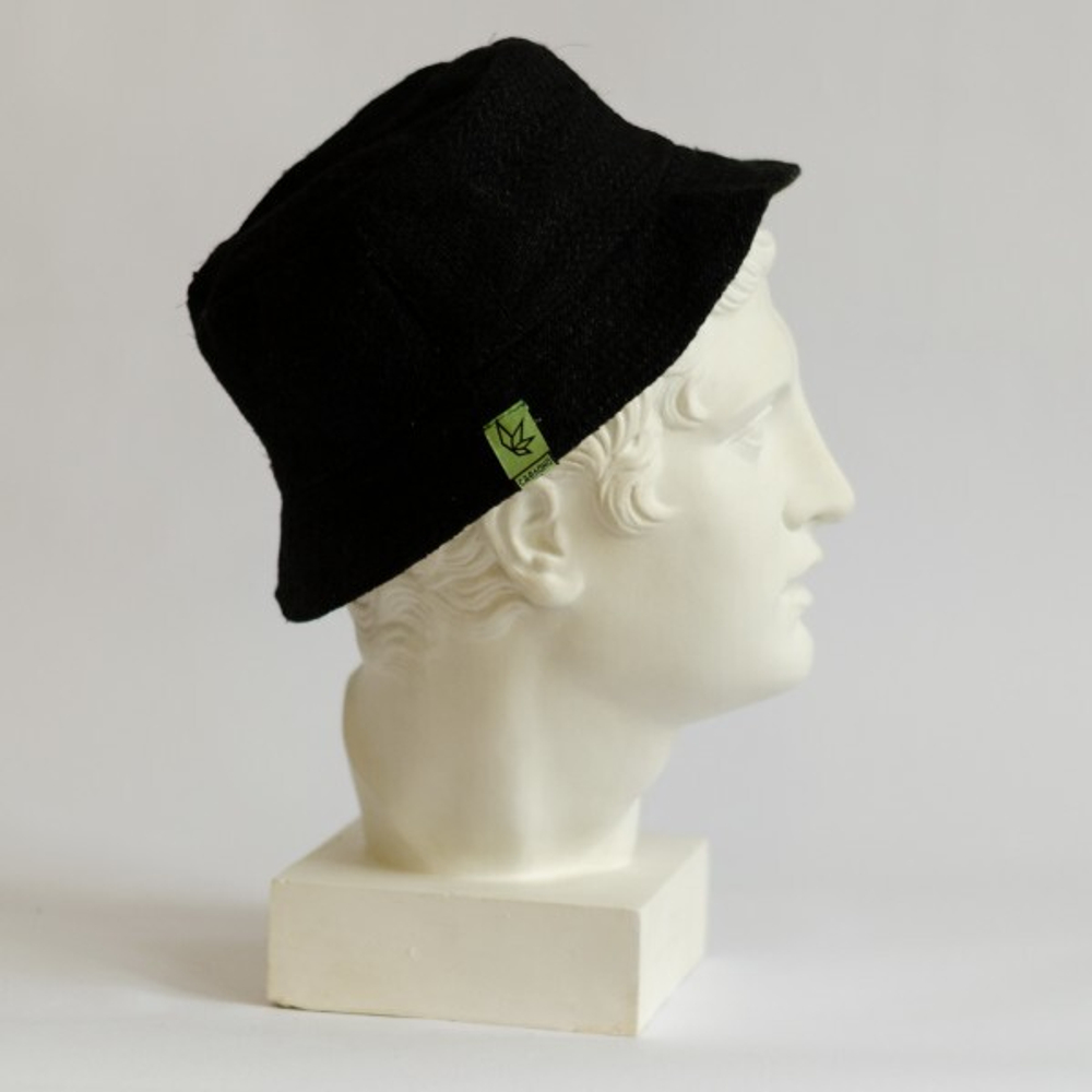 Панама из конопли черного цвета
