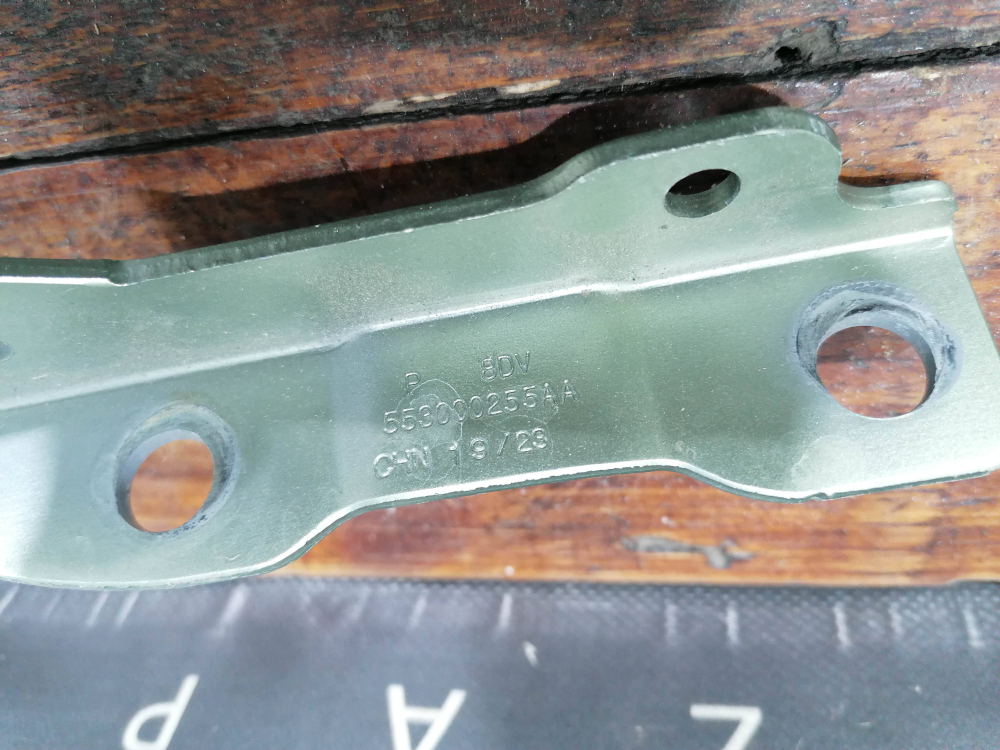 Петли капота комплект Exeed RX 23-нв Б/У Оригинал 553000254AADYJ