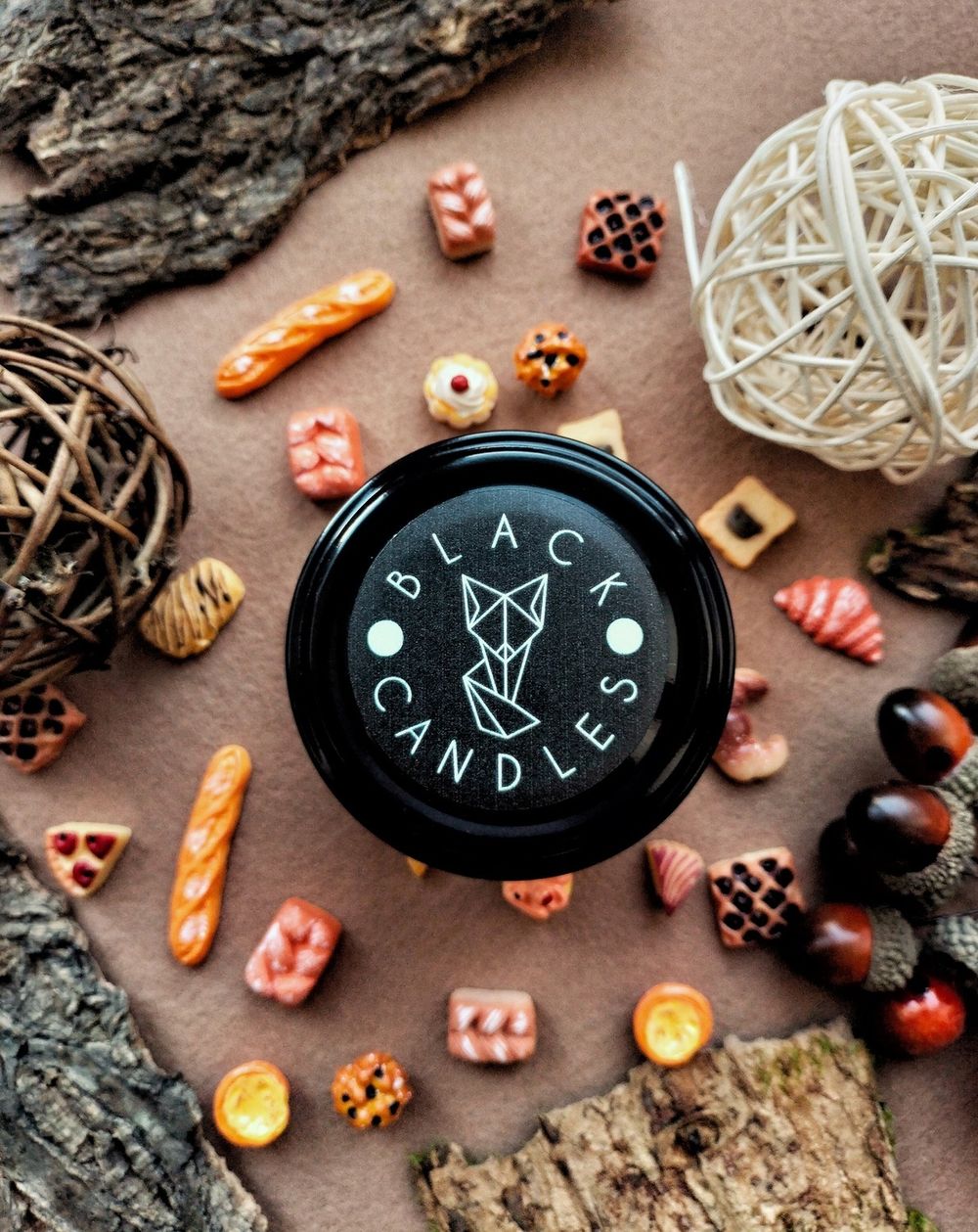 Купить Свеча Black Fox Candles Сказки старого пекаря 100 мл Свеча Black Fox Candles Сказки старого пекаря 100 мл