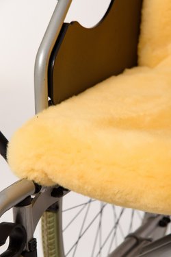 Накидка на инвалидное кресло