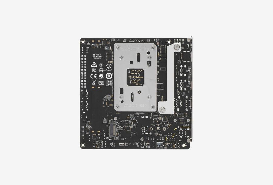 MSI MPG B650I EDGE WIFI_0226709110234