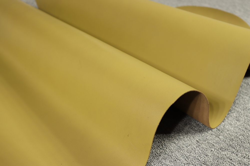 1,8-2,2 юфть олива + покрытие Lux 125 дм² (КЛ)