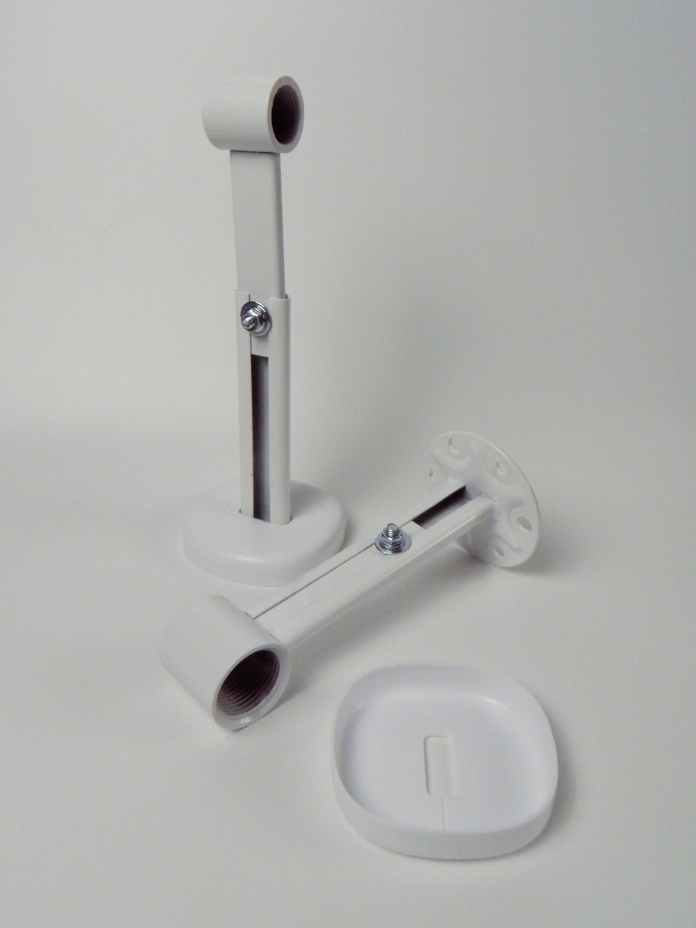 КВ1Кронштейн крепления расширительного бака белый 1"