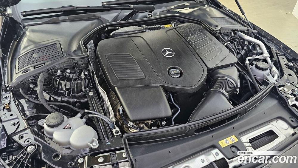 Mercedes-Benz C-Class W206 C300 4MATIC Avangarde (10.2023)