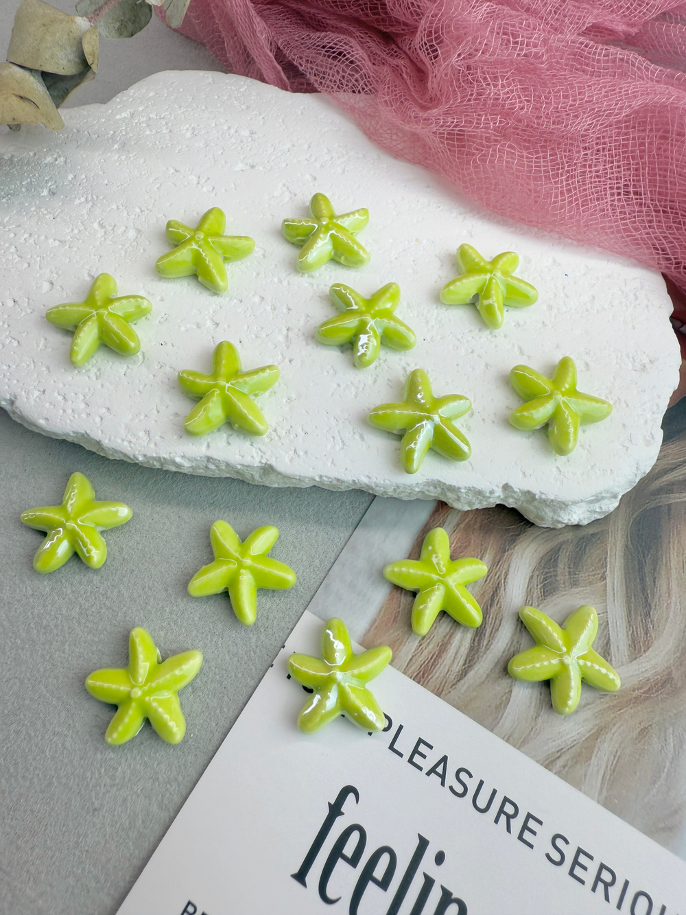 Керамические бусины "Морская звезда", салатовый 18 мм, 10 штук