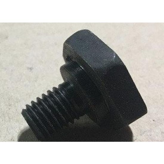 Болт кронштейна натяжного ролика привода шнеков KC626MS (2013 г.в.) (KC55-01-29)