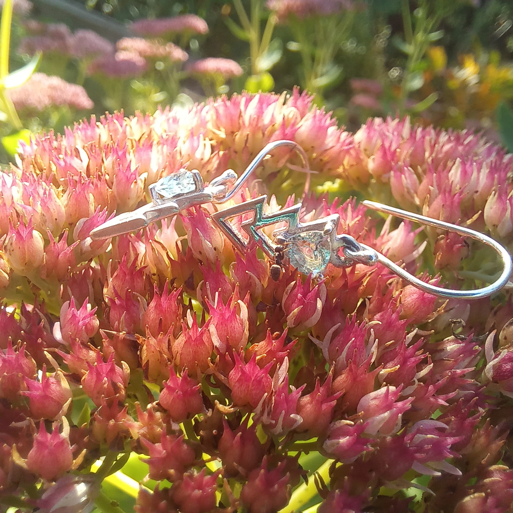 Серьги СТРЕЛА, серебро/голубой топаз