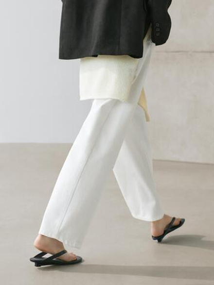 Massimo Dutti Джинсы свободного кроя со средней посадкой, белый