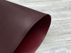 Ременная кожа Prima Burgundy (2,8+мм), цв. Бордовый