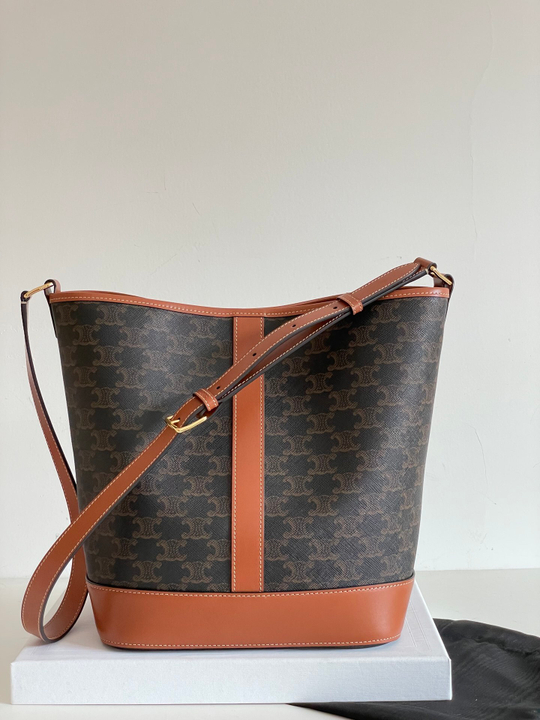 Celine Medium Bucket 27 cm