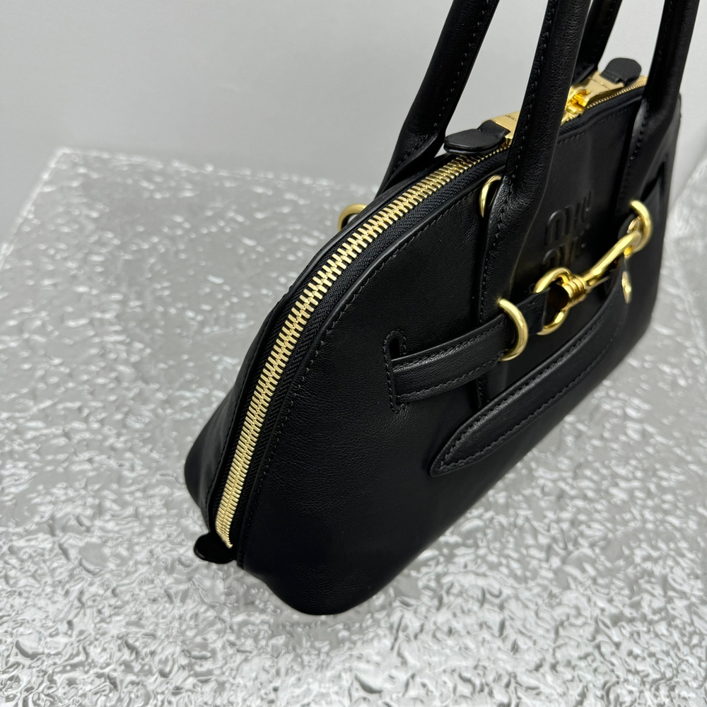 Miu Miu Aventure 33 cm