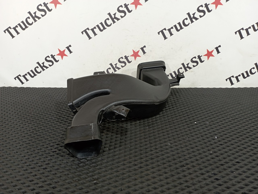 Воздуховод отопителя 2023г