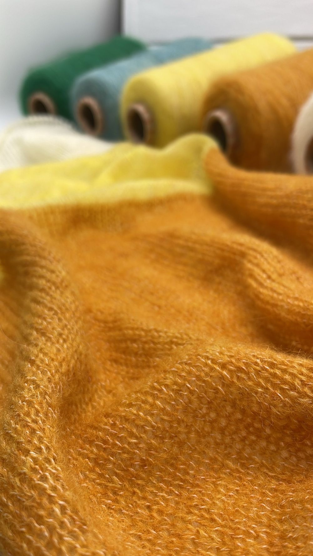 Бобинная пряжа для вязания (200 гр.) FABIANO 50% альпака суперфайн 22% меринос 28% полиамид