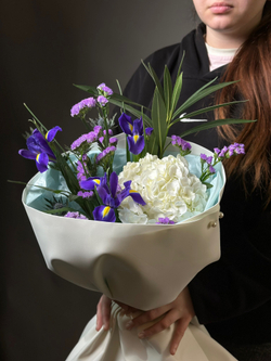 Сборный букет «Летний силуэт»