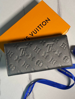 Кошелек Louis Vuitton