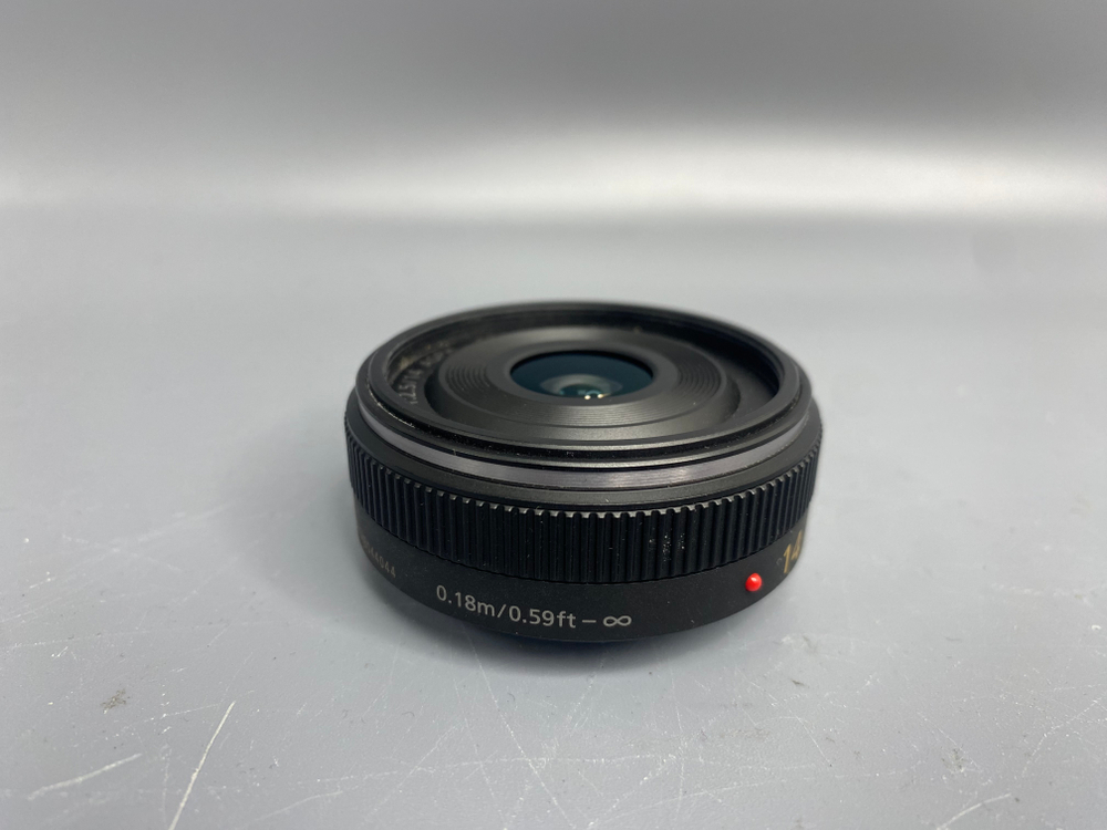 Panasonic Lumix G 14mm f/2.5 Asph