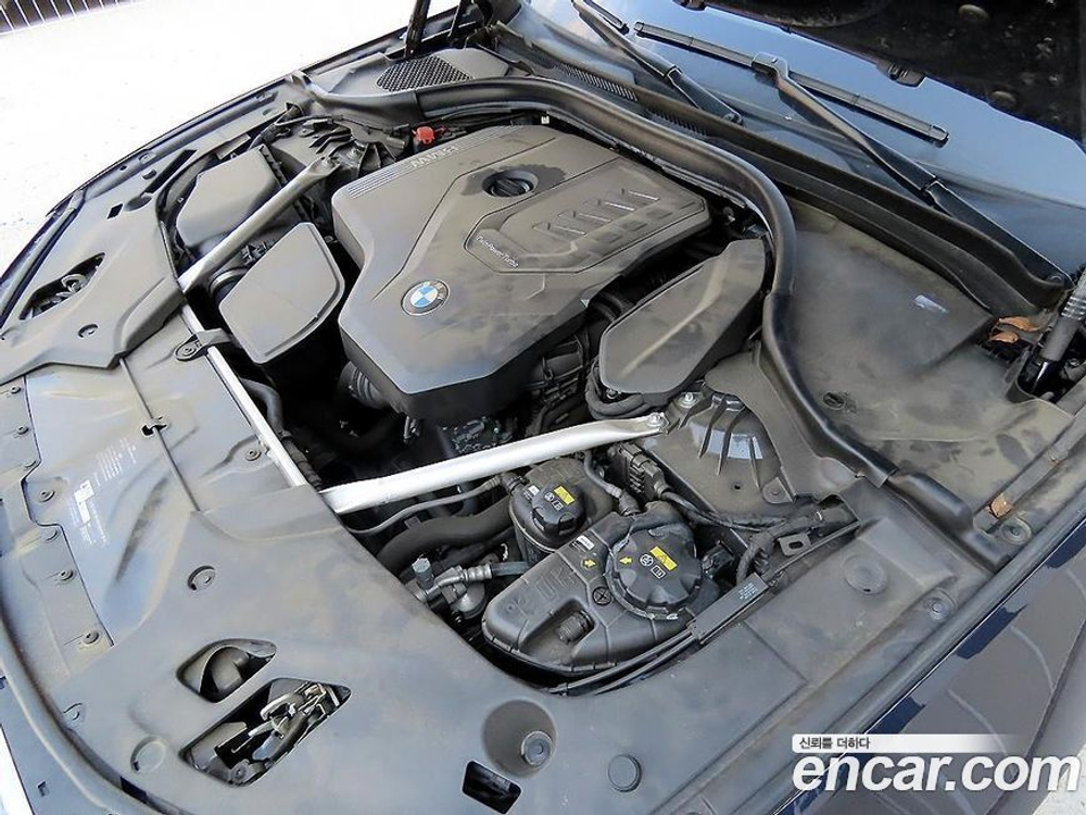 BMW 5 Series (G30) 520i Luxury (08.2020)