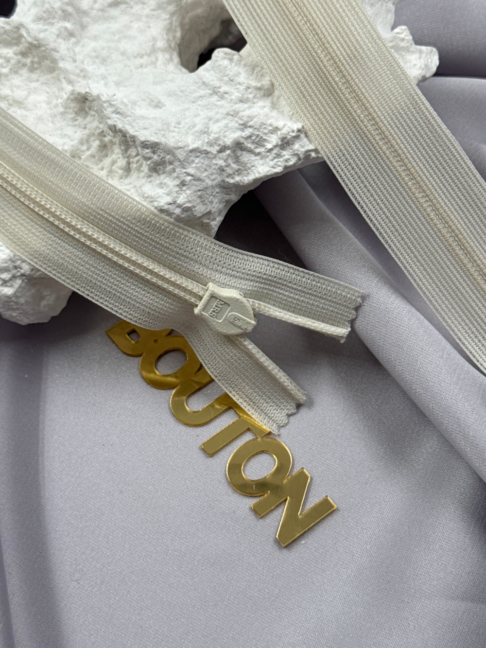 Riri Молния потайная, неразъемная, 3 мм, бело-бежевый светлый