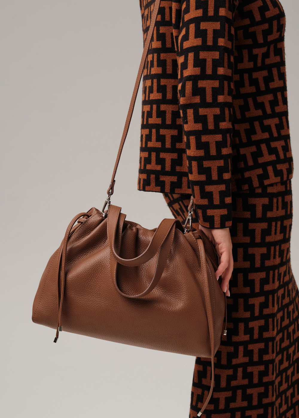 Сумка Deboro 31153 темный орех