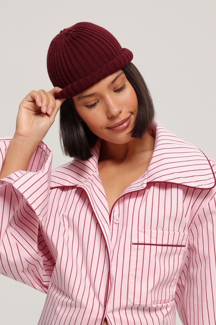 Шапка тонкая