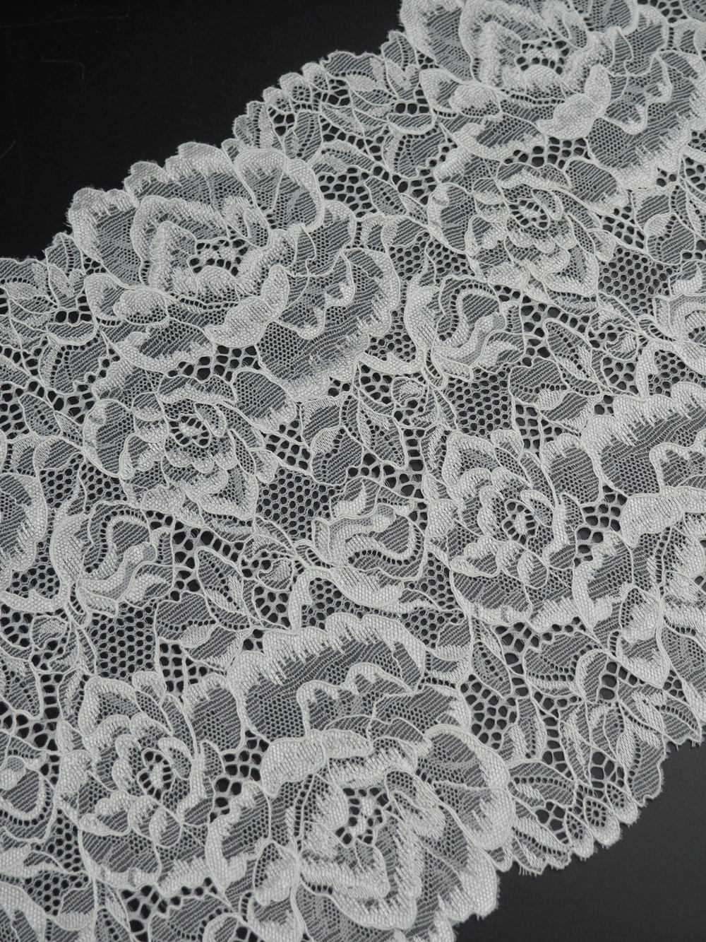 Эластичное кружево экрю ширина 21 см ОТРЕЗЫ