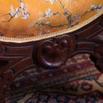 Кресло с львами