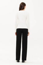 23438 Лонгслив женский (молочный)