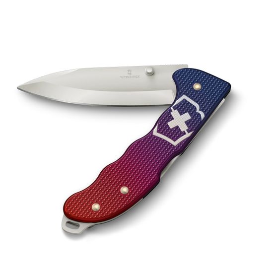 Нож Victorinox 0.9411.D221 Evoke Alox с клинком из стали 1.4116, рукоять Оксидированный алюминиевый сплав Alox (Aluminium Oxide)