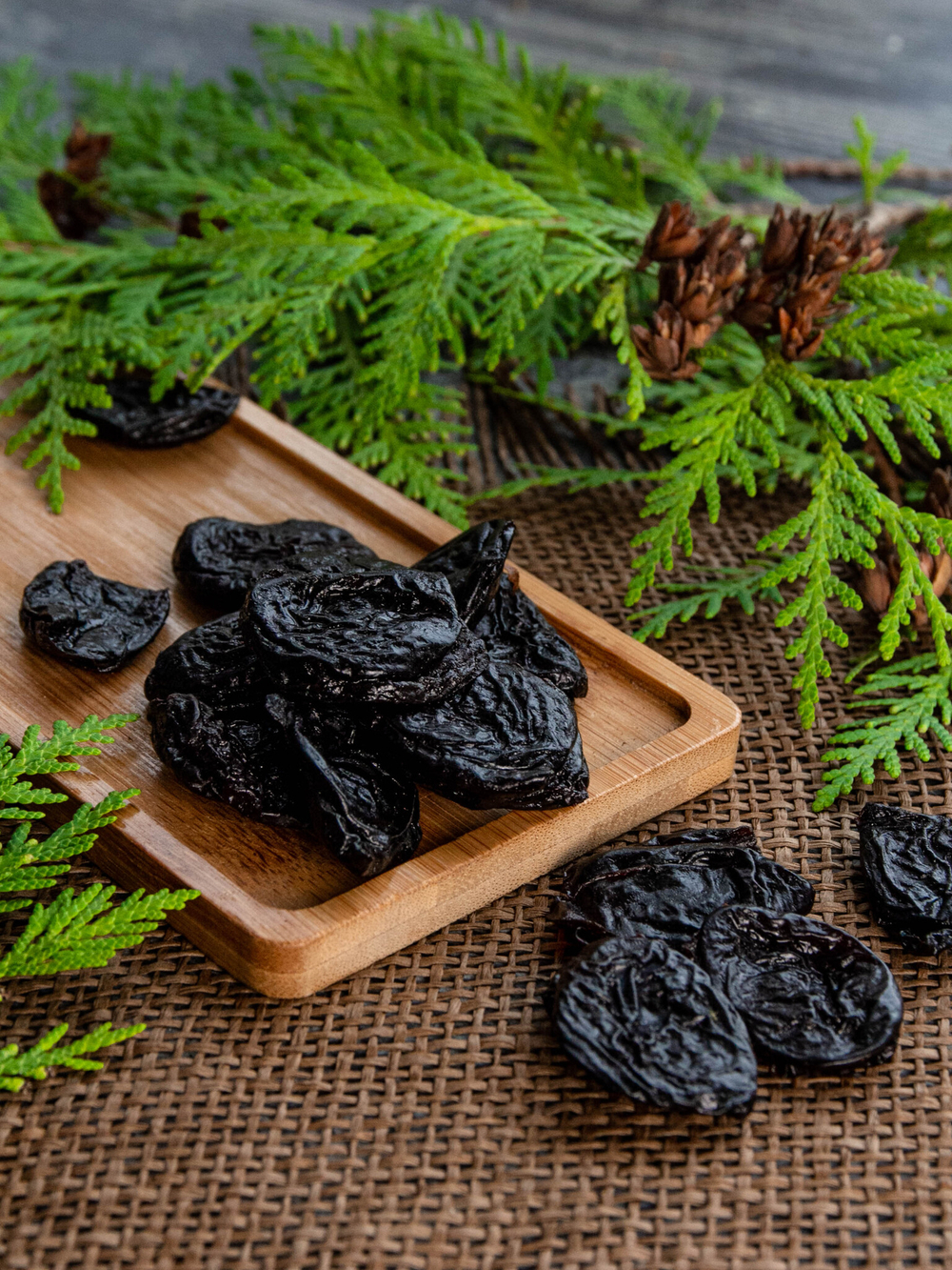 Копченый чернослив
