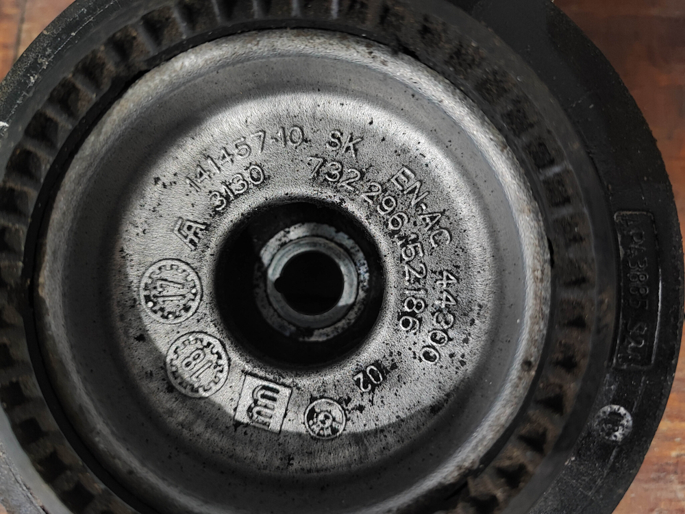 Опора переднего амортизатора BMW 3-Series (G20) 18-нв Б/У Оригинал 31306890656