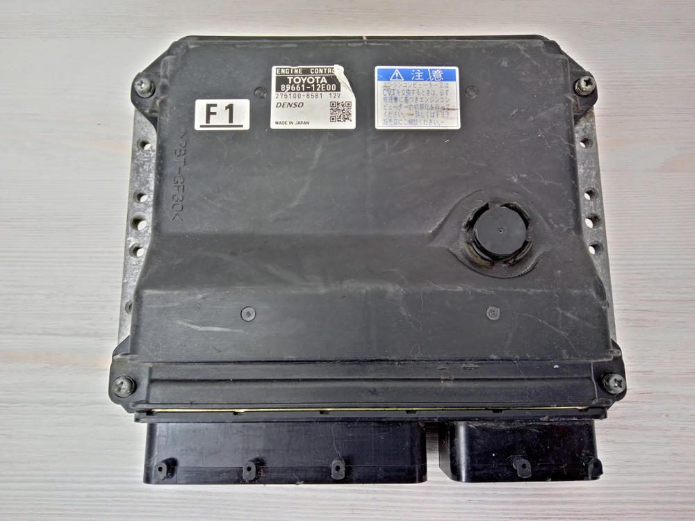 Блок управления двигателем EFI AZE156H 2azfe