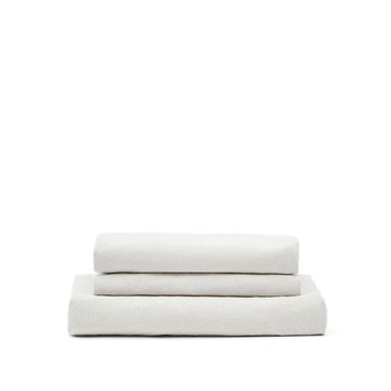 A cver designed to keep your Nora sofa in brand-new condition. Made from linen and cotton fabric, i