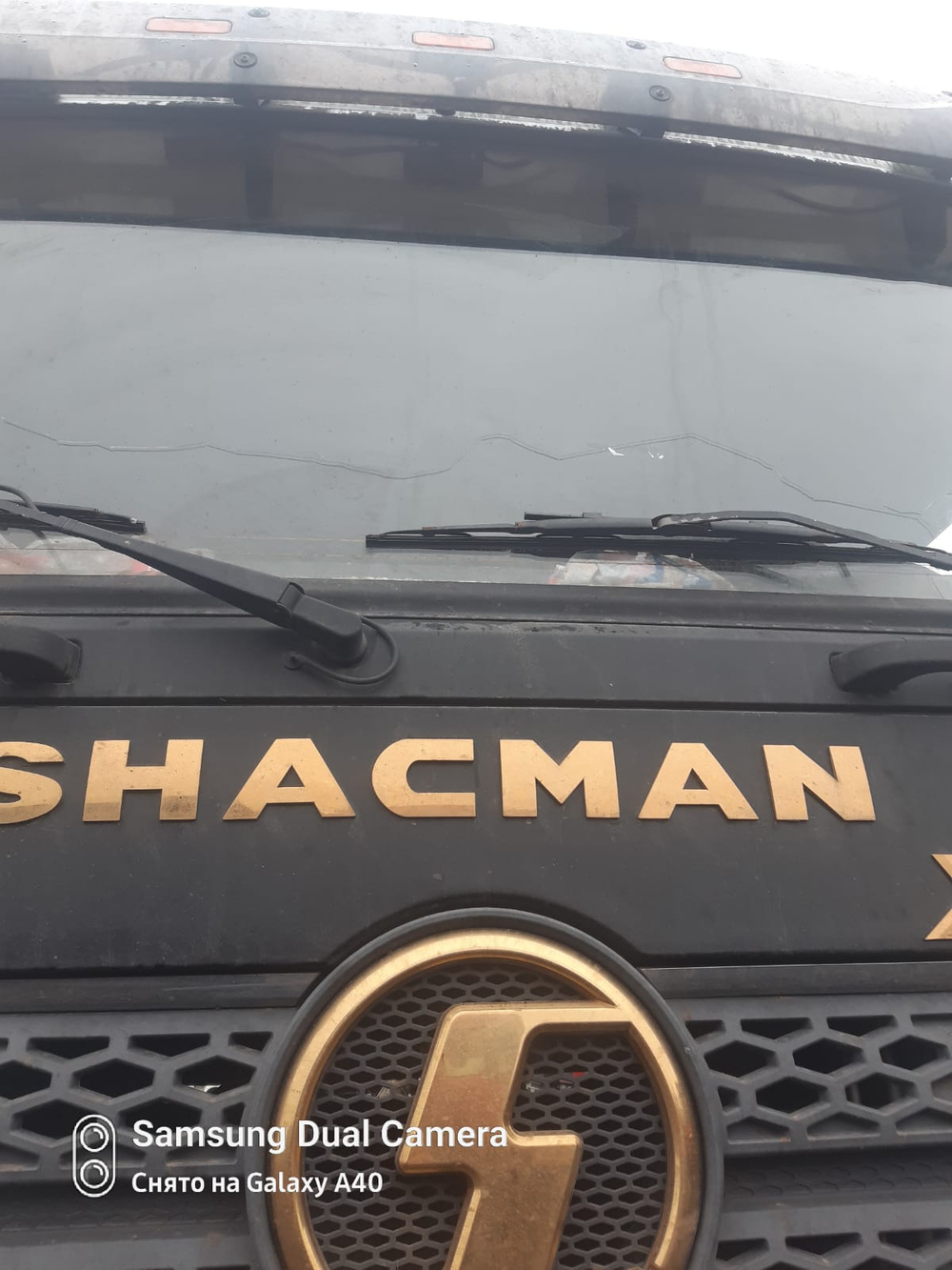 Shacman (Shaanxi) SX* 6x6 Седельный тягач SX42586W385C (Дизельный, 10,8 л, 441 л.с., МТ)