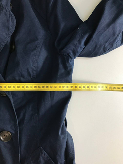 Плащ Stradivarius лаконичный, маркировка М, визуально на 46 размер