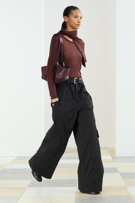 ZARA БРЮКИ СО СРЕДНЕЙ ПОСАДКОЙ С КАРМАНАМИ, ЧЕРНЫЙ