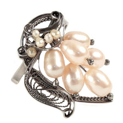 Кольцо "Гроздь" жемчуг кремовый, скань асс.