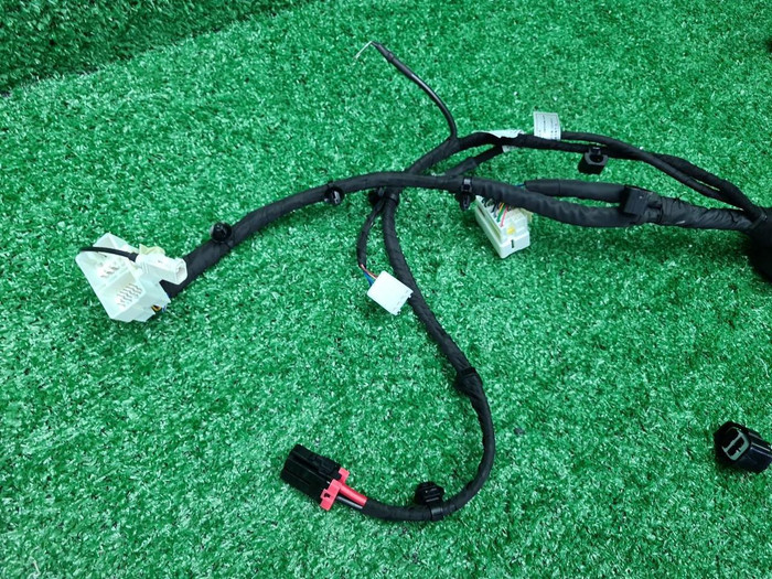 Проводка моторного отсека Haval F7 (2018-2024)
