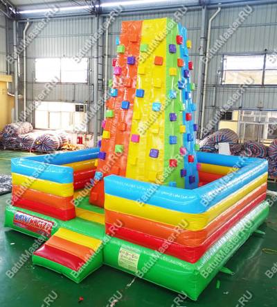 Скалодром "Утес" разноцветный 8*8*8 м