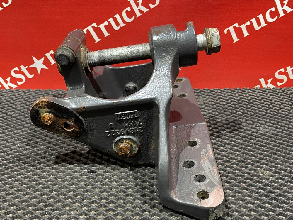 Кронштейн полурессоры передней