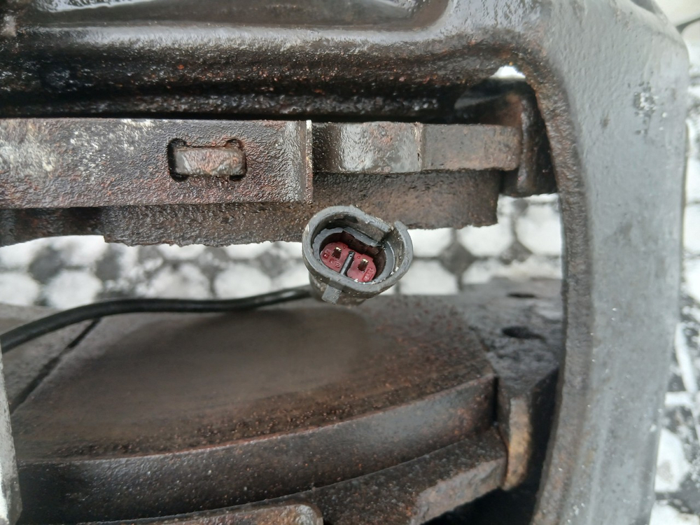 Суппорт задний левый 2018г