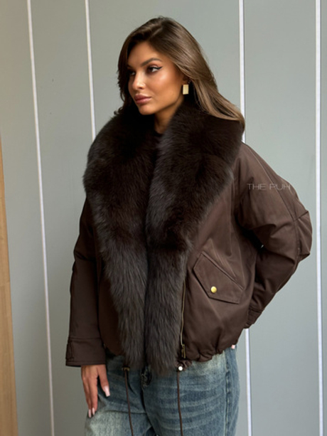 Шоколадная пуховая парка с мехом лисы