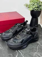 Кроссовки Valentino