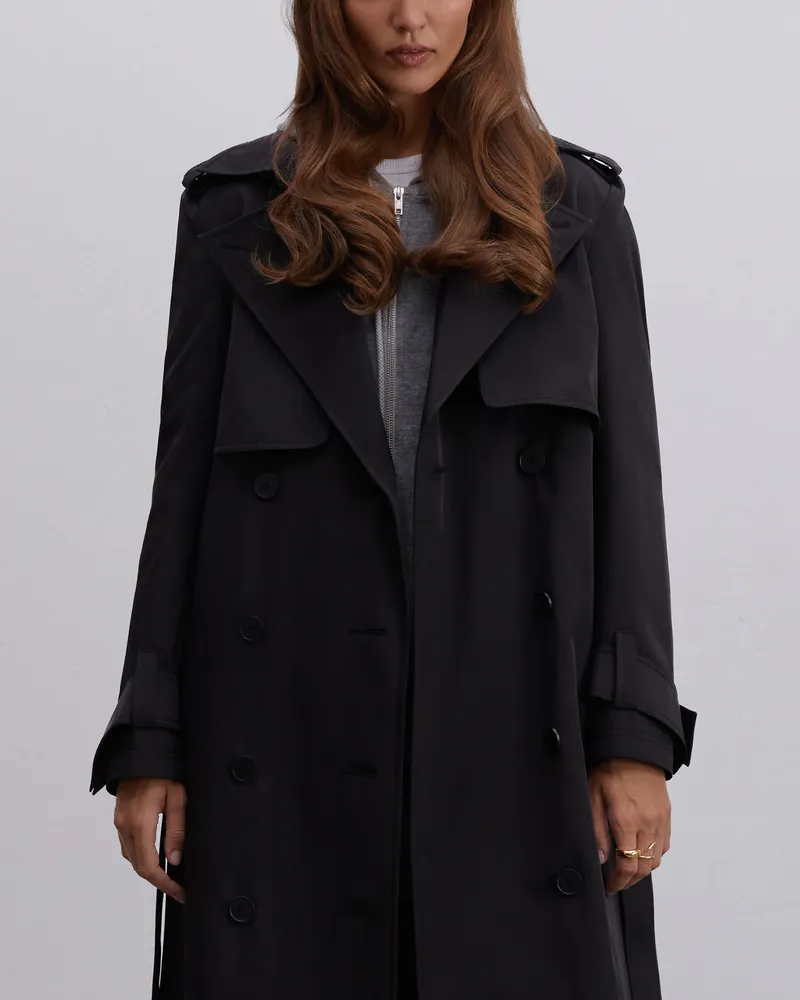 Черный тренч их хлопка с поясом