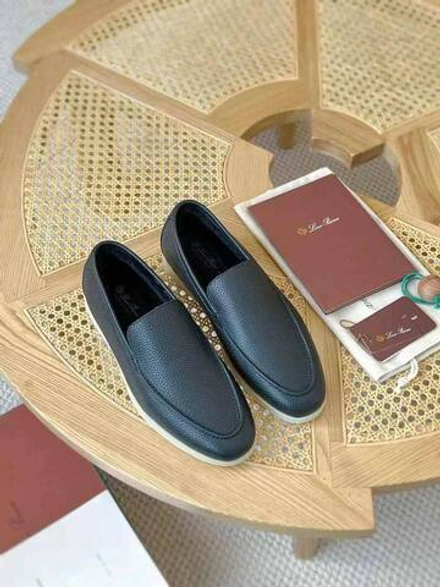 Лоферы Loro Piana Summer Walk с мехом
