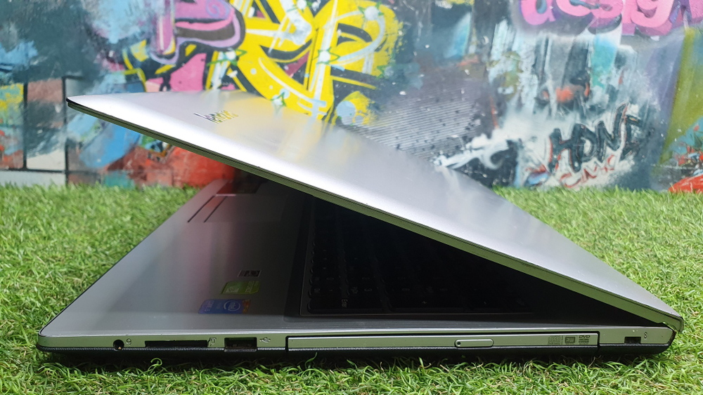 Ноутбук Lenovo i5/6 Gb/840M 2 ГБ