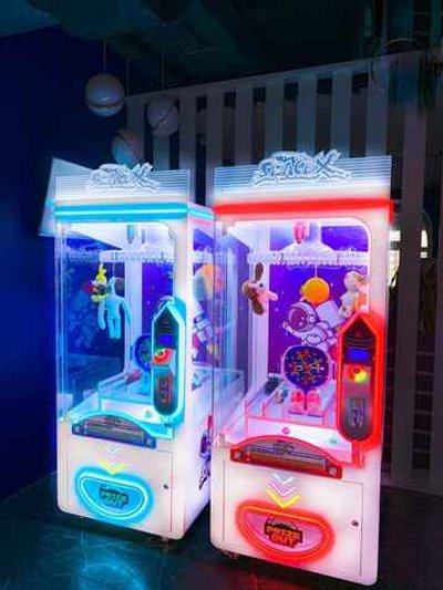 Призовой автомат прищепка «Space X»