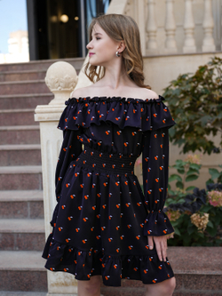 Платье для девочки нарядное с вишнями чёрное