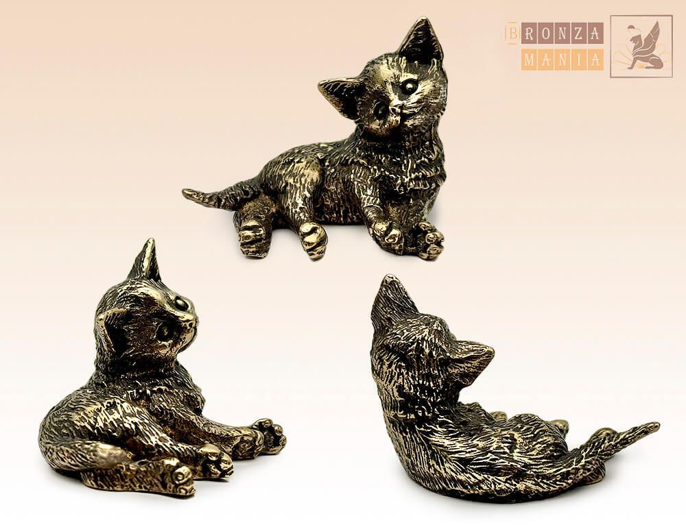 фигурка Котенок лежит