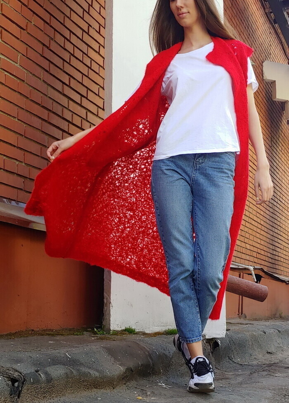 Ажурный жилет "Красный"